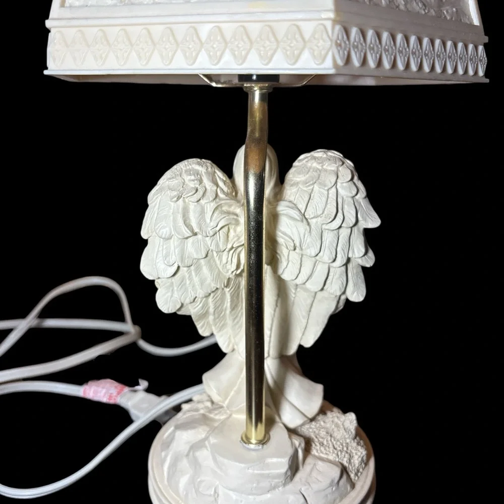 Vintage Angel Table Lamp Cream White Relief Shade Cherub Base Cottage Decor